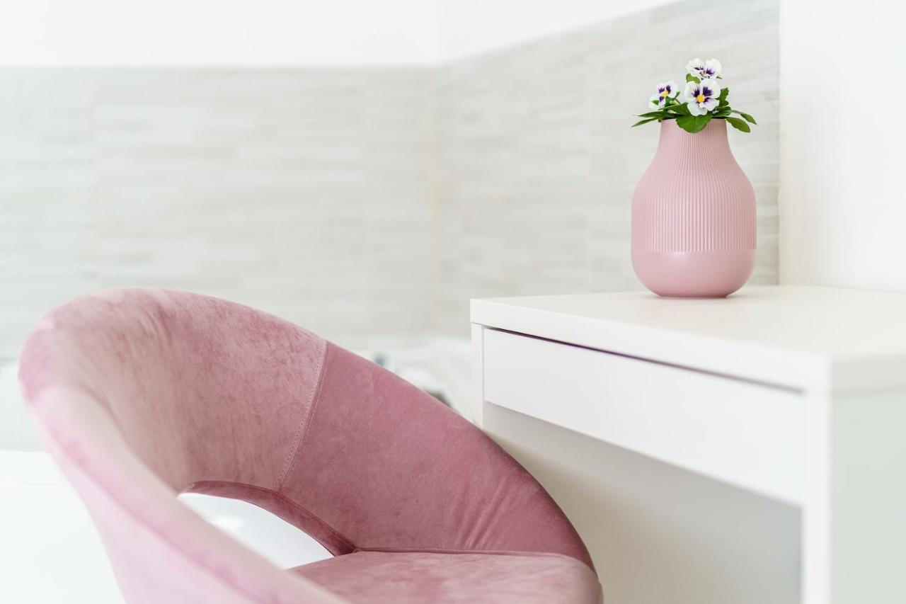Atena Rooms Κάλιαρι Εξωτερικό φωτογραφία